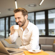 Dental Implant – The modernest dental care service